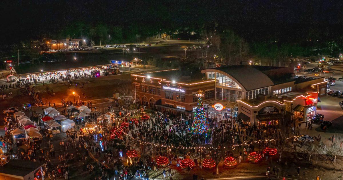 Downtown Dawsonville Christmas Parade, Tree Lighting & Jingle Market